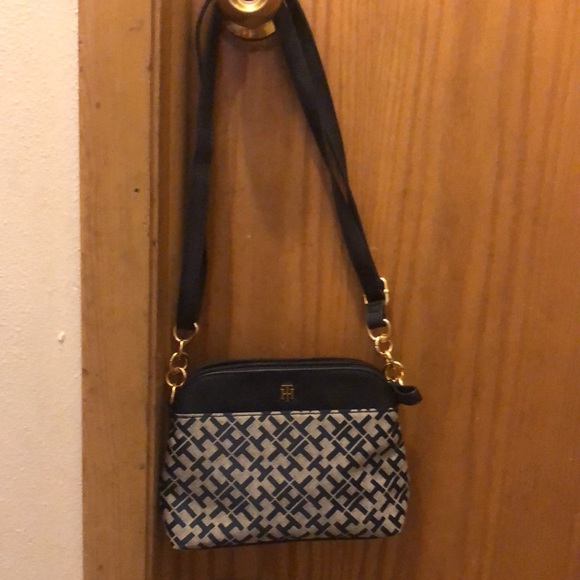 Blue Tommy Hilfiger Crossbody handbag - Picture 5 of 5